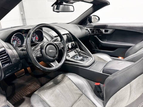 2017 Jaguar F-TYPE Premium