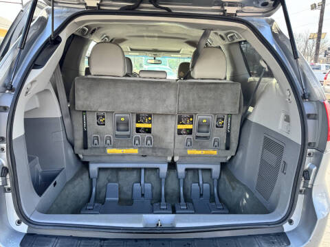 2011 Toyota Sienna XLE 7-Passenger
