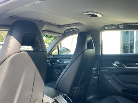 2011 Porsche Panamera 4