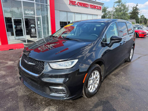 2023 Chrysler Pacifica Touring L