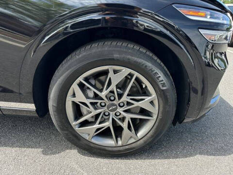 2024 Genesis GV70 2.5T Standard