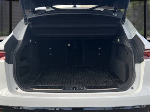 2025 Jaguar F-PACE P250 R-Dynamic S