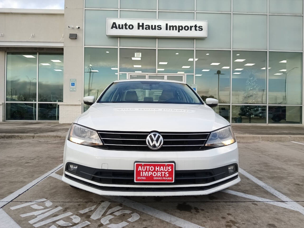 2015 Volkswagen Jetta for sale at Auto Haus Imports in Irving, TX