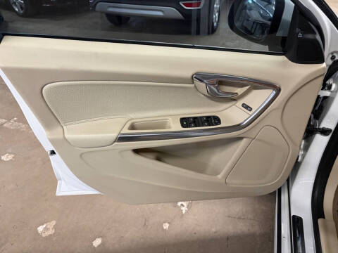 2011 Volvo S60 T6