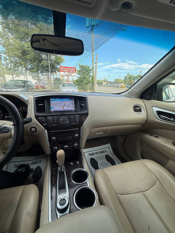 2014 Nissan Pathfinder Platinum