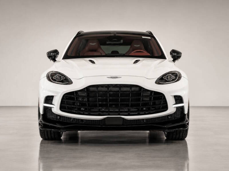 2026 Aston Martin DBX 707