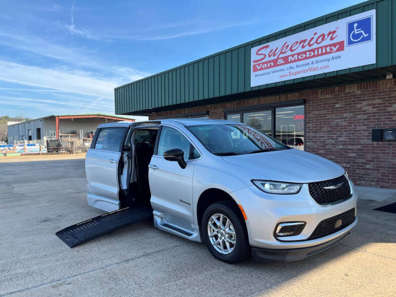2024 Chrysler Pacifica Touring L