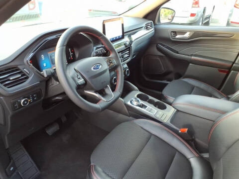 2025 Ford Escape ST-Line Select