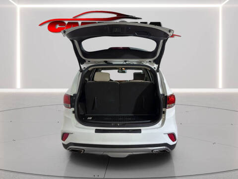 2017 Hyundai Santa Fe SE