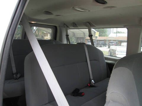 2010 Ford E-Series E-350 SD XLT