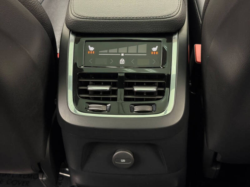 2022 Volvo XC90 Recharge T8 Inscription Expression 6P