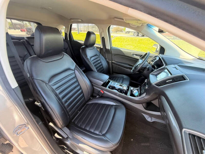 2020 Ford Edge SEL