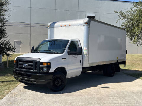 2017 Ford E-Series E-350 SD