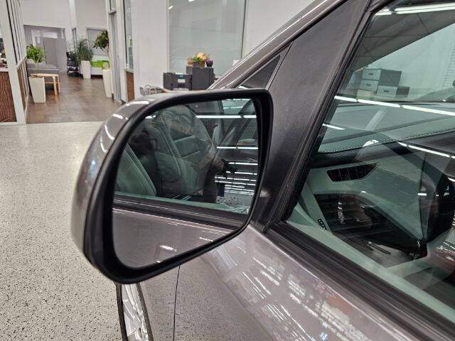 2017 Toyota Sienna XLE 7-Passenger