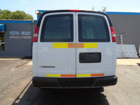 2017 Chevrolet Express 2500