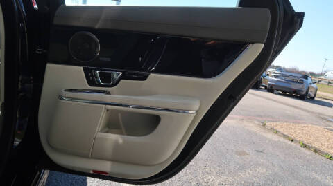 2017 Jaguar XJ R-Sport