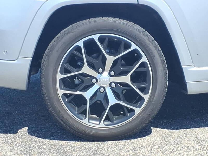 2022 Jeep Grand Cherokee Summit
