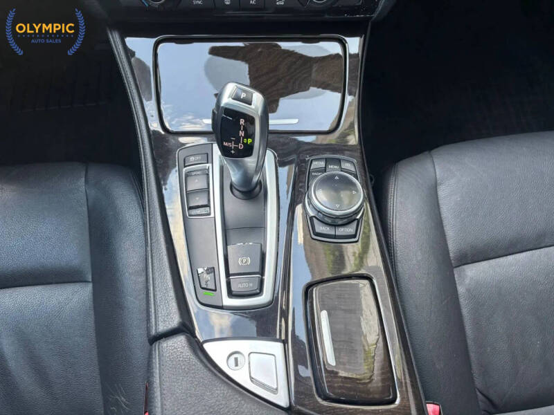 2015 BMW 5 Series 528i