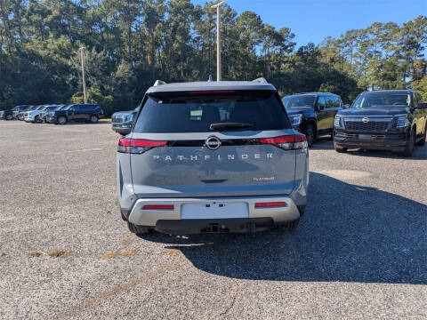 2025 Nissan Pathfinder Platinum