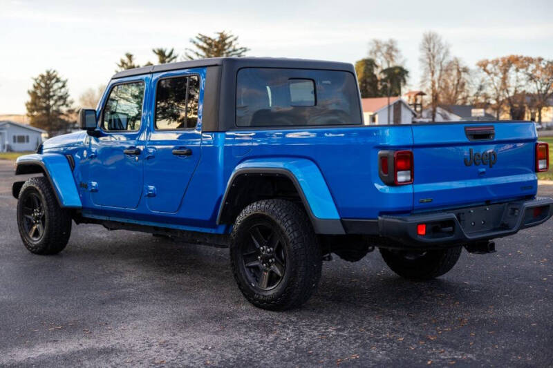 2021 Jeep Gladiator Willys Sport
