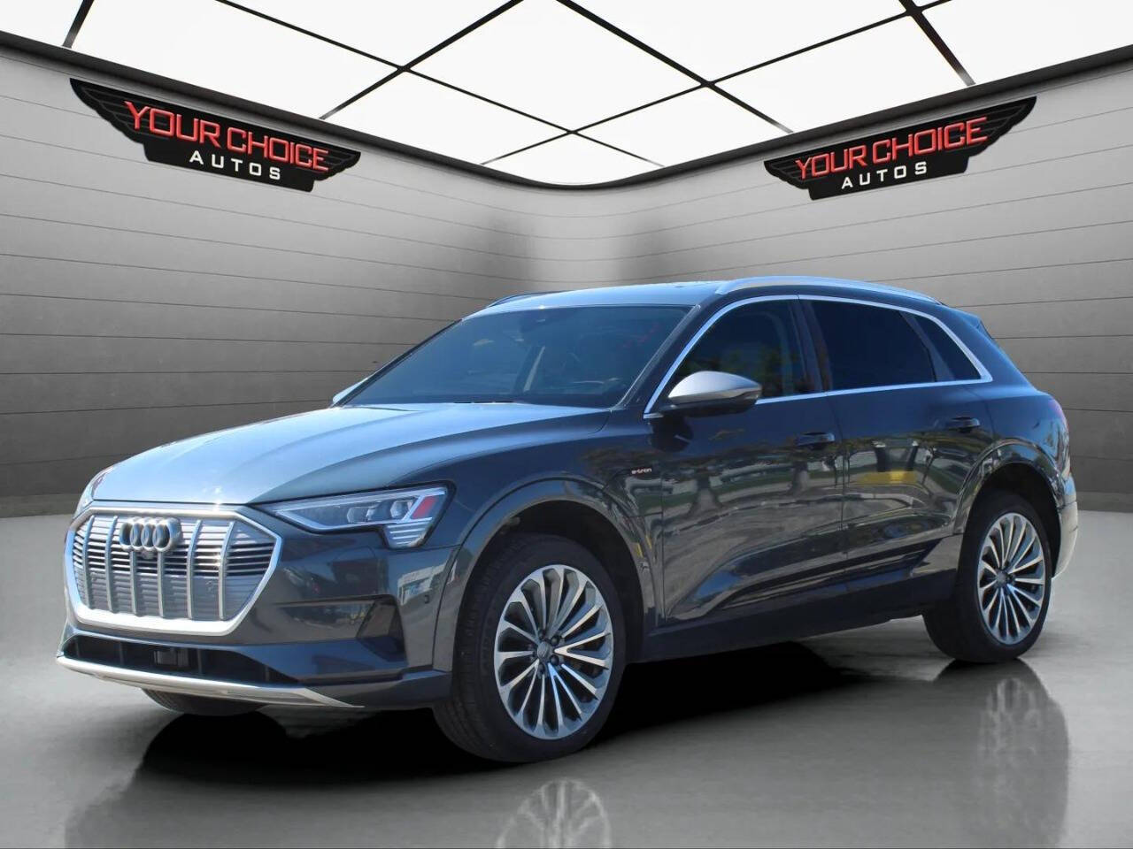 2019 Audi e-tron quattro Prestige AWD 4dr SUV's photo
