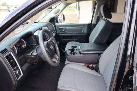 2024 RAM 1500 Classic SLT