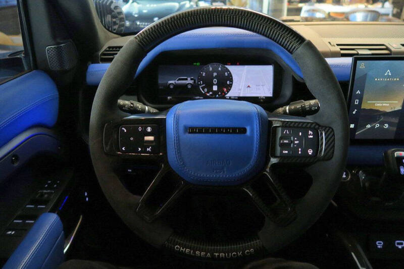 2024 Land Rover Defender 110 P400 X-Dynamic SE