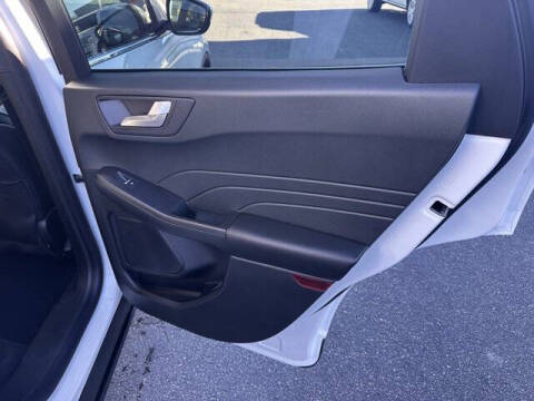 2026 Ford Escape Platinum