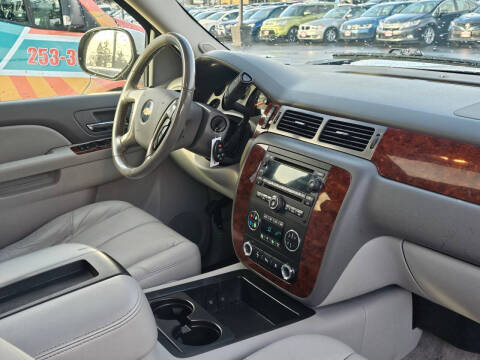 2011 Chevrolet Suburban LT