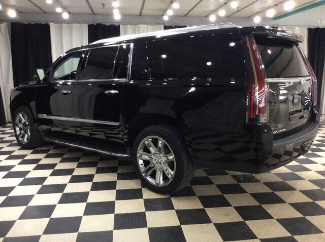 2020 Cadillac Escalade ESV Luxury