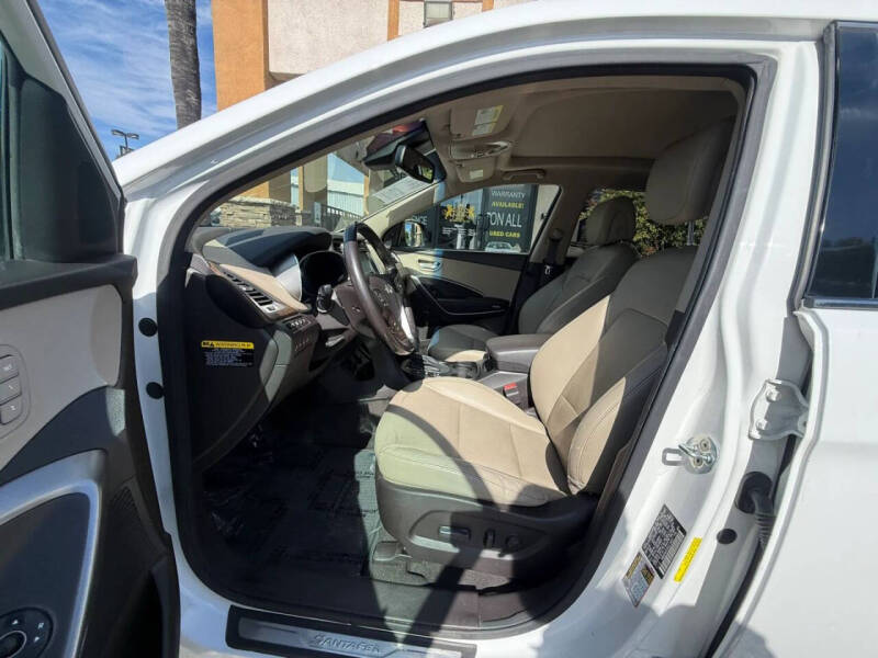 2017 Hyundai Santa Fe SE Ultimate