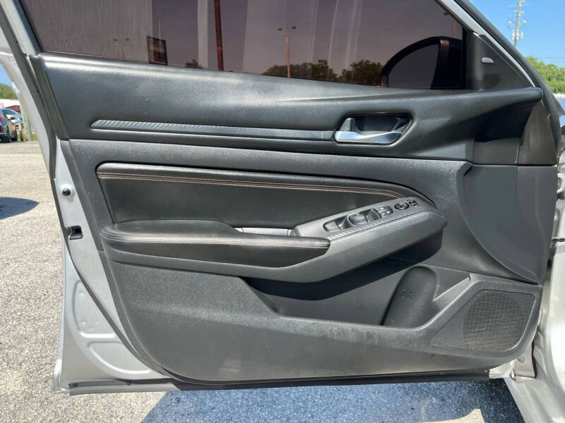 2019 Nissan Altima 2.5 SR