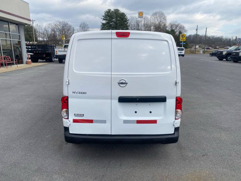 2021 Nissan NV200 S