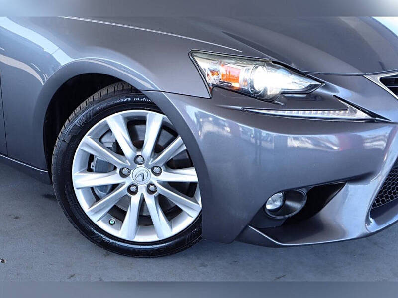 2016 Lexus IS 200t