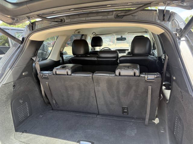 2020 Nissan Pathfinder SL