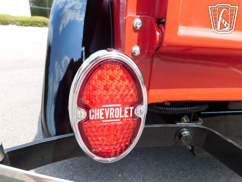 1933 Chevrolet Apache