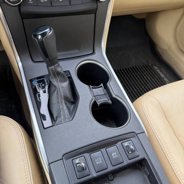 2015 Toyota Camry Hybrid XLE