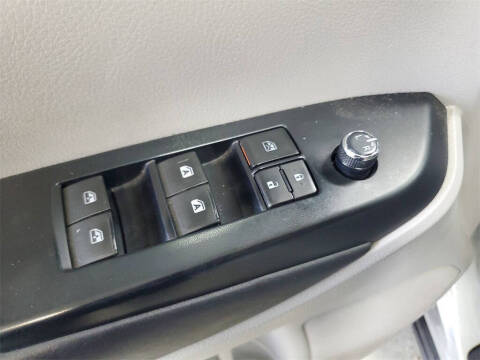 2017 Toyota Highlander SE