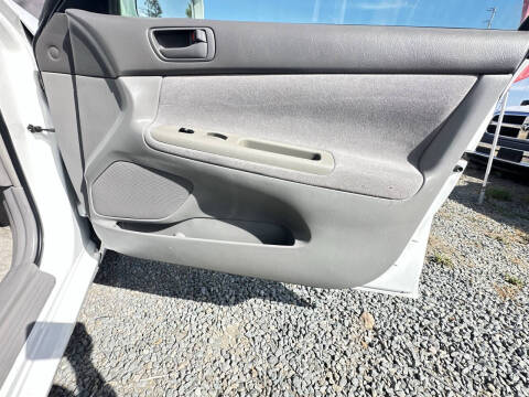 2003 Toyota Camry LE