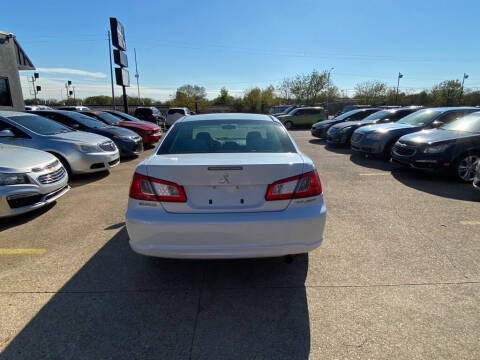 2011 Mitsubishi Galant FE