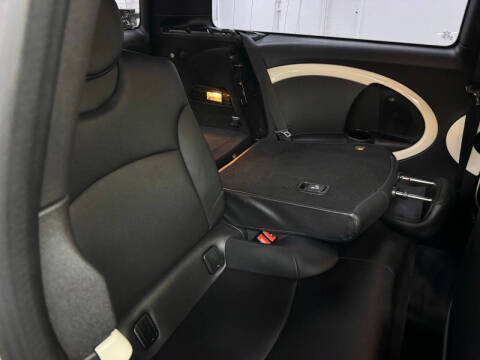 2013 MINI Clubman John Cooper Works