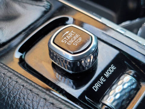 2019 Volvo XC90 T6 Momentum