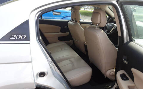 2012 Chrysler 200 Limited