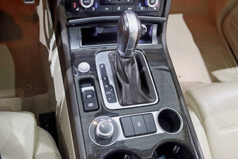 2017 Volkswagen Touareg V6 Executive