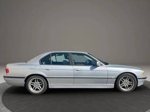 2001 BMW 7 Series 740i