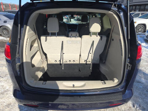 2017 Chrysler Pacifica LX