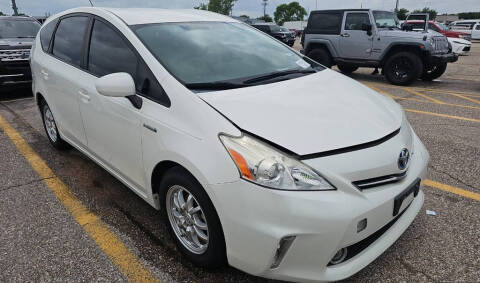 2014 Toyota Prius v Three