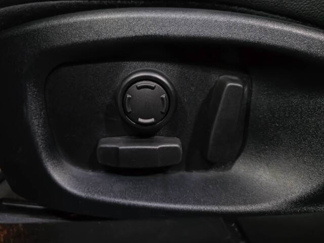 2017 Jaguar XF 35t R-Sport