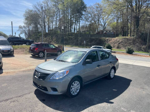 2014 Nissan Versa 1.6 SV