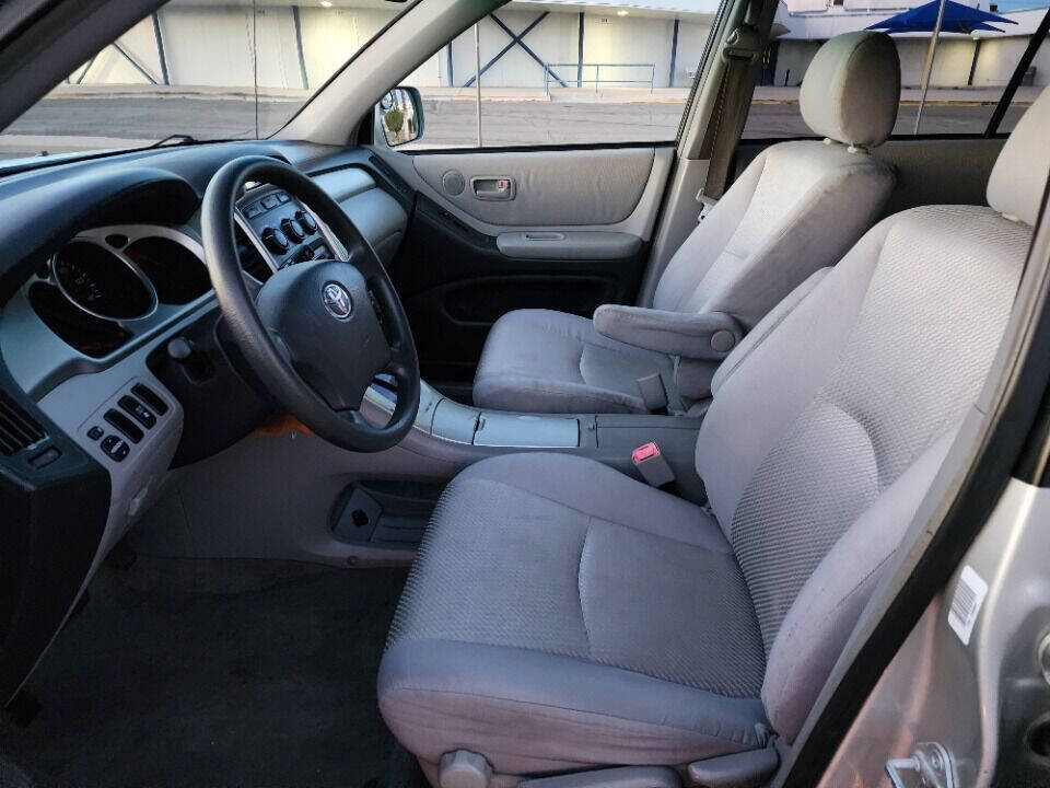 2006 Toyota Highlander for sale at Las Vegas Auto Dealer in Las Vegas, NV